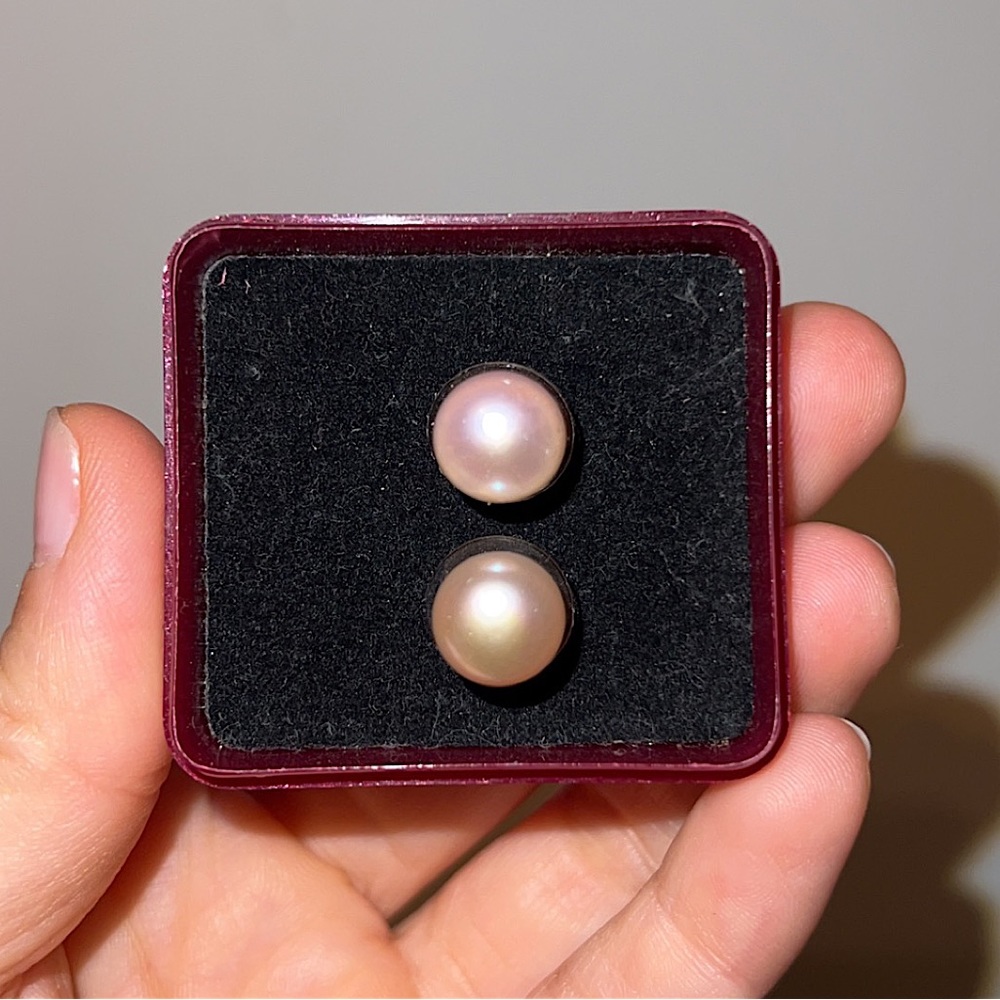 Freshwater pearl earrings